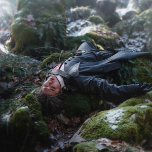 黑丝自慰插入污污
